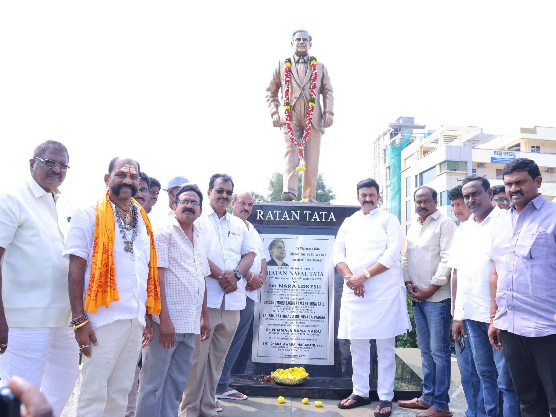 రతన్ టాటాకు ఎమ్మెల్యే నివాళి