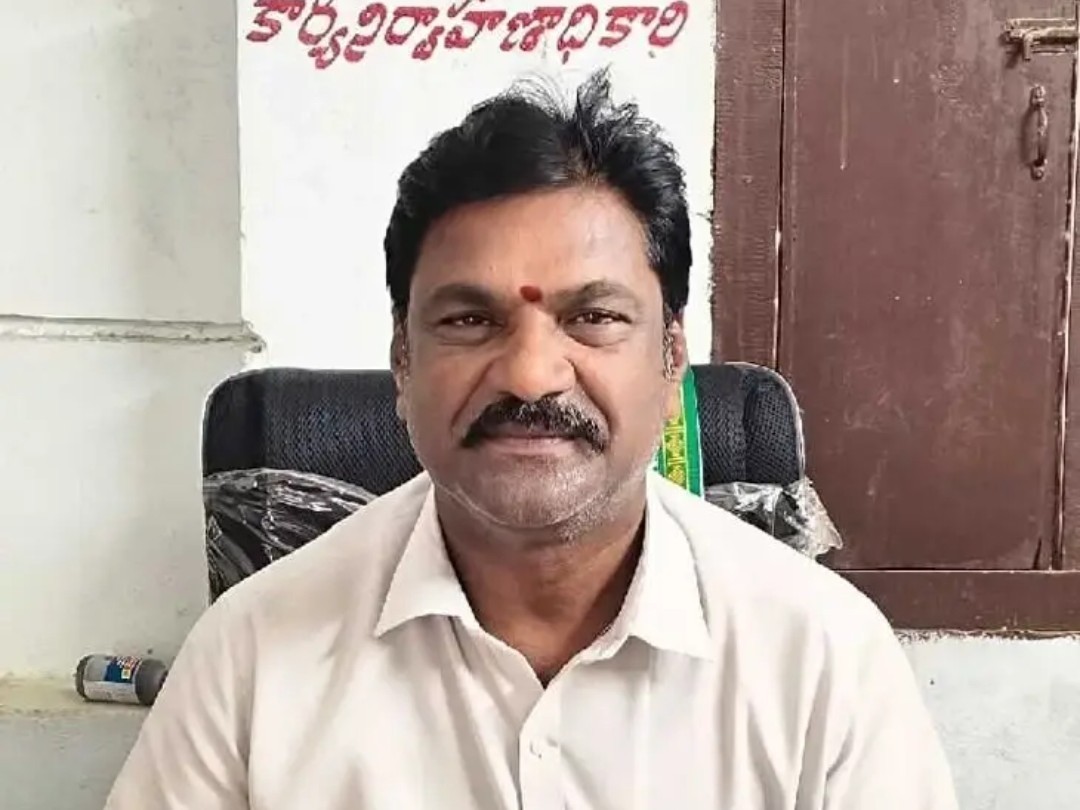 శ్రీముఖలింగేశ్వర స్వామి ఆలయ ఈవోగా ఏడుకొండలు బాధ్యతలు