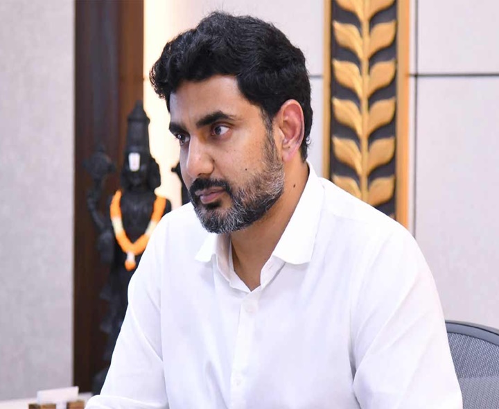 రతన్ టాటా వర్ధంతి.. లోకేష్ నివాళి