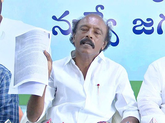 సీఐ రాజును సస్పెండ్‌ చేయాలి: మాజీ ఎమ్మెల్యే