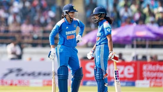 బ్యాటర్ల తడబాటు.. కష్టాల్లో టీమిండియా