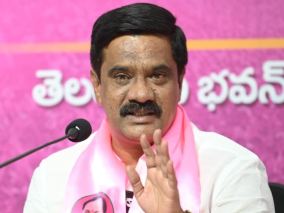 ‘కాంగ్రెస్, బీజేపీ రెండు కలిసి బీసీలను మోసం చేస్తున్నాయి’