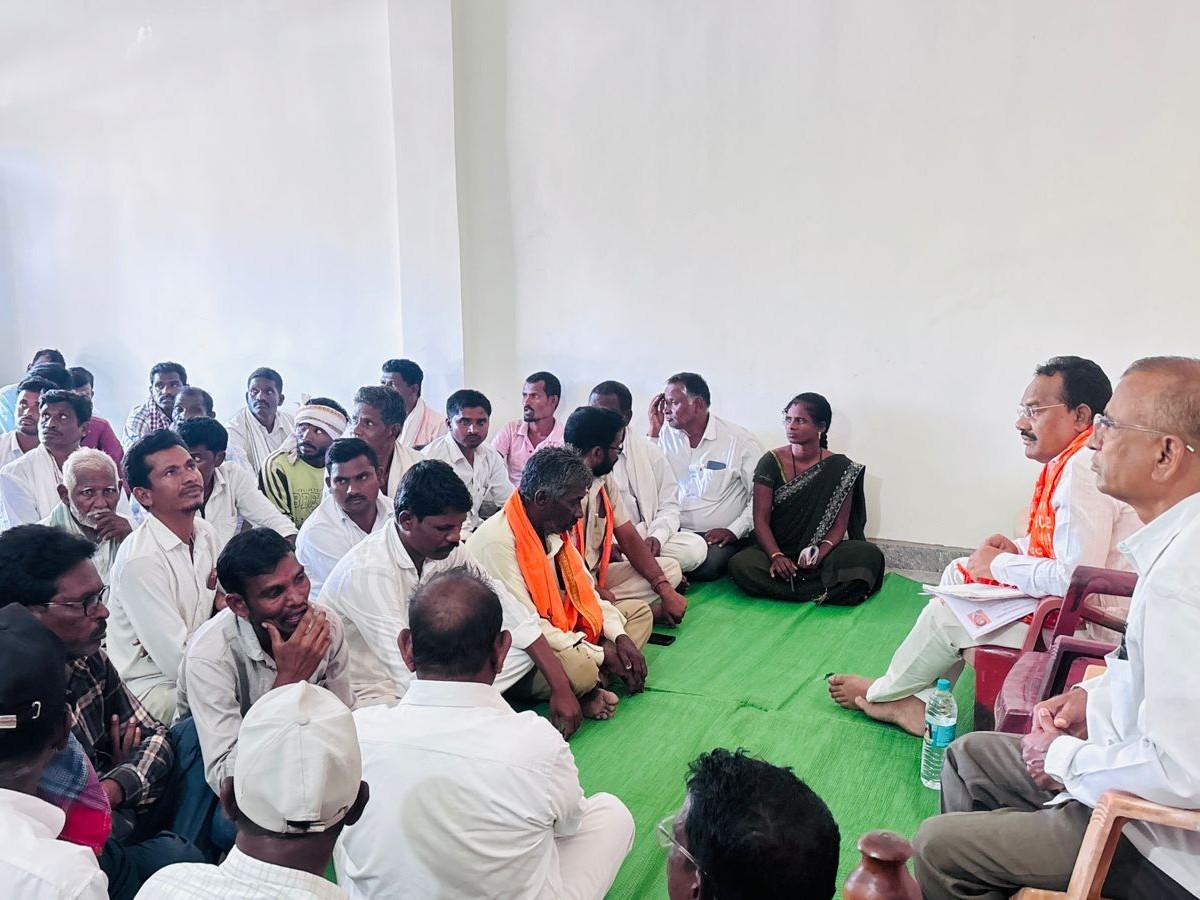 ‘గాదిగూడ మండలంలో పర్యటించిన MP నగేశ్’