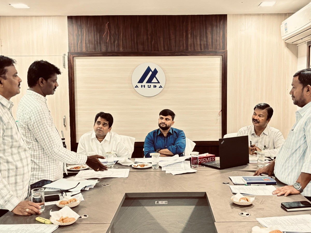 ‘ప్లాట్ల విక్రయానికి ఈ-యాక్షన్‌’