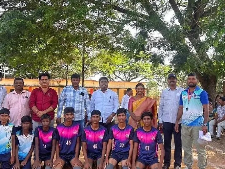 అండర్-17లో ZPHS దేమికలన్ పాఠశాల విజయం