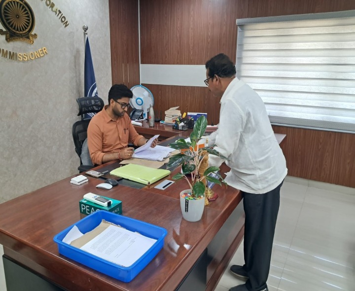 ‘నూతన విద్యుత్ స్తంభాలు ఏర్పాటు చేయాలని వినతి’