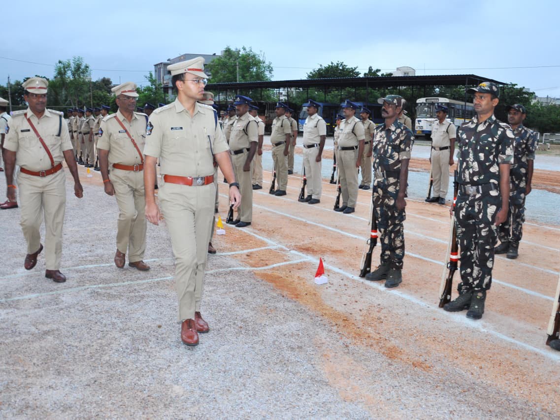 ‘సమస్యలుంటే నేరుగా నా దృష్టికి తీసుకురావాలి’