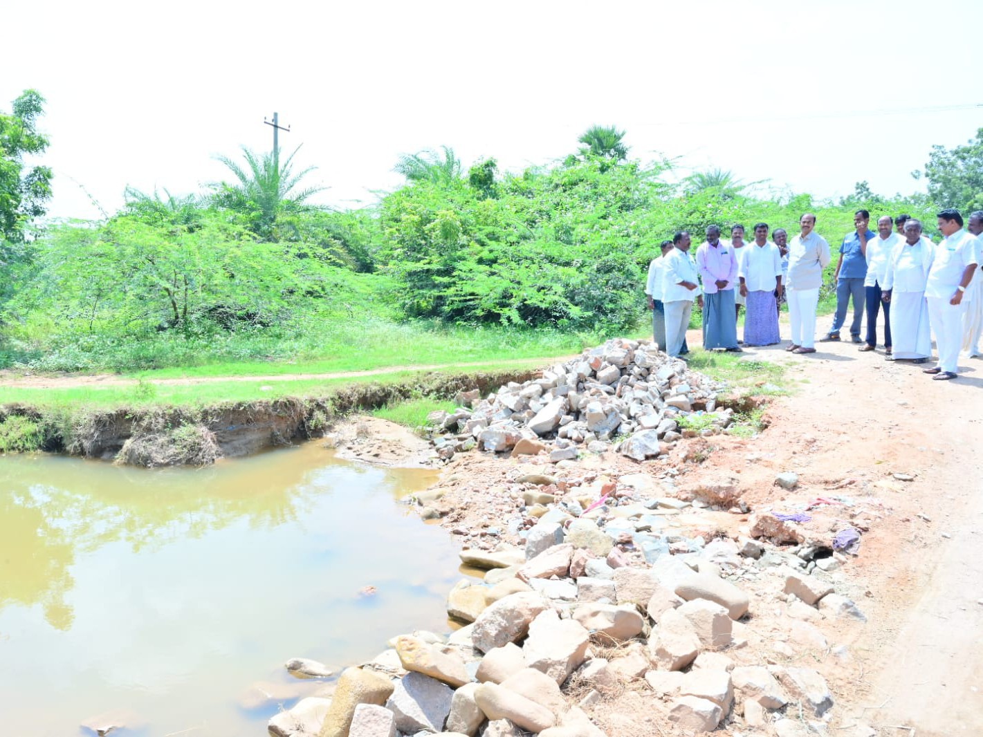 ‘బోయలగూడెం, చిన్నోనిపల్లి వాగుపై బ్రిడ్జి నిర్మాణం’