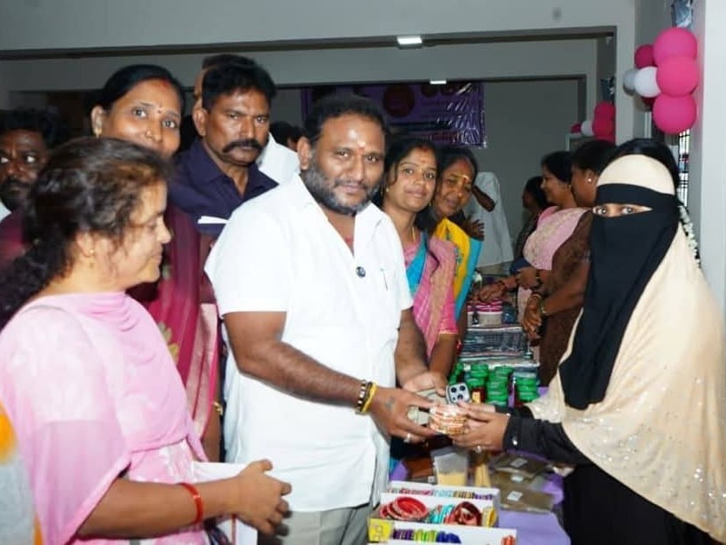 కుప్పంలో ఎలక్ట్రానిక్ వస్తువుల మేళ
