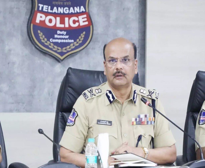 లొంగిపోయిన ముగ్గురు మావోయిస్టు కీలక నేతలు