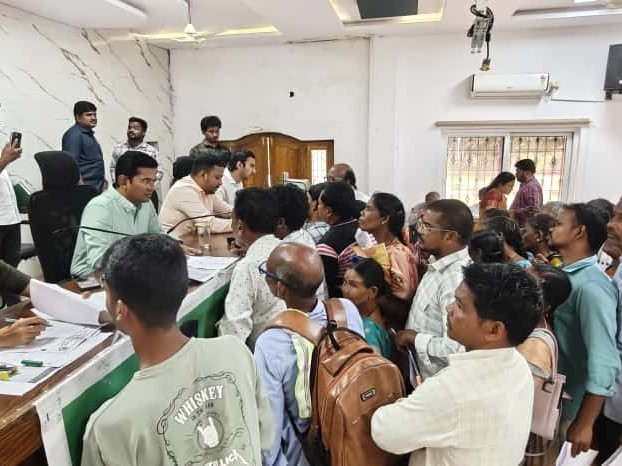 మీకోసం కార్యక్రమానికి 137 ఫిర్యాదులు