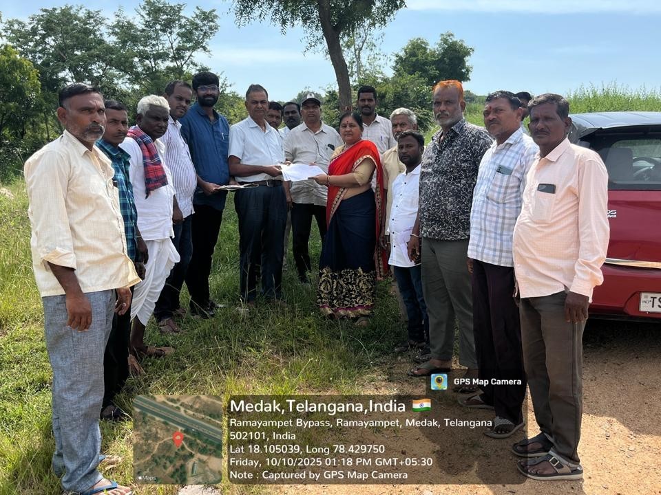 ఇంటిగ్రేటెడ్ స్కూల్ నిర్మాణానికి స్థలం అప్పగింత