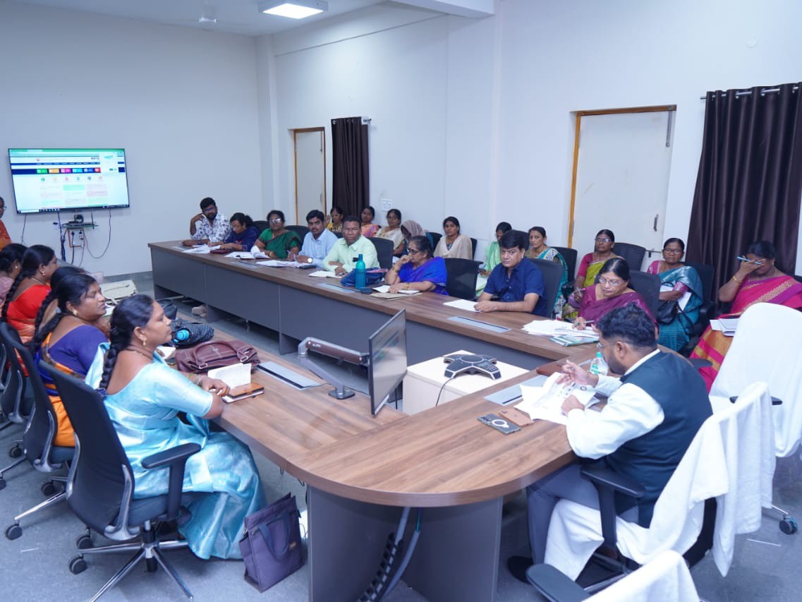 అంగన్‌వాడీ లో కేంద్రాలలో పిల్లల హాజరు శాతాన్ని పెంచాలి: కలెక్టర్