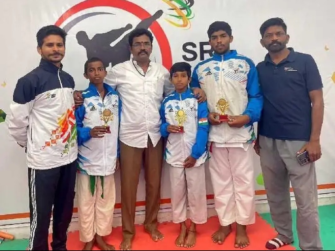 రాష్ట్రస్థాయి పోటీలకు అయిజ విద్యార్థులు ఎంపిక