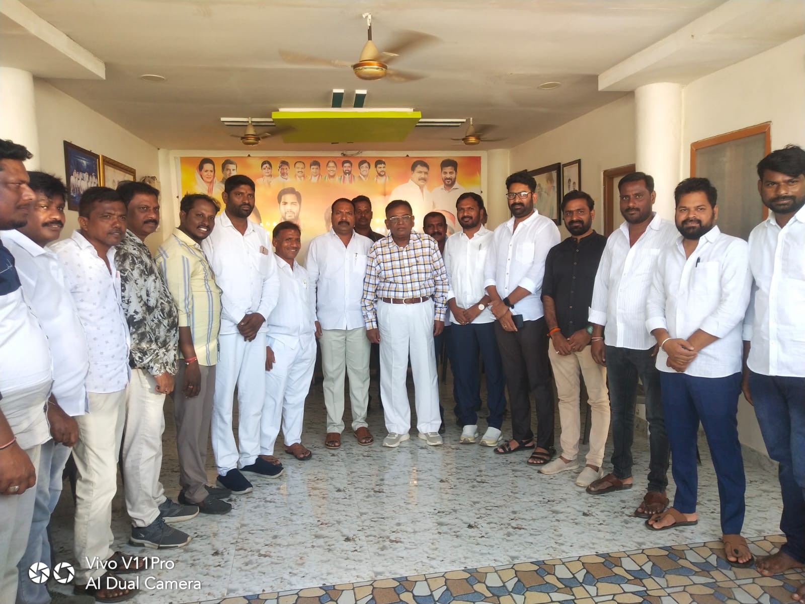 ప్రధాన రహదారులను పూర్తిస్థాయిలో అభివృద్ధి చేయాలి: MLA