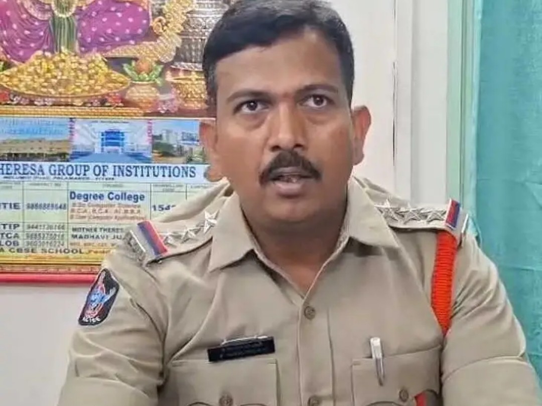 బాలికపై అత్యాచారం.. యువకుడిపై కేసు నమోదు