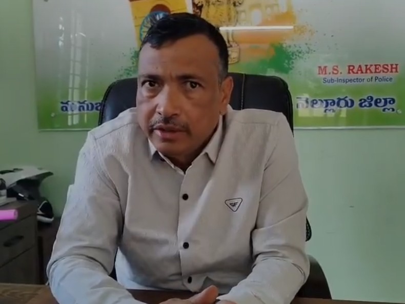 మనుబోలు పోలీస్ స్టేషన్‌ను తనిఖీ చేసిన ఐజీ