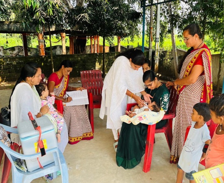 ‘వ్యాధి నిరోధక టీకాలు వేయించాలి’