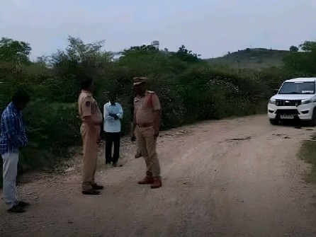 ఆటో డ్రైవర్‌పై హత్యాయత్నం