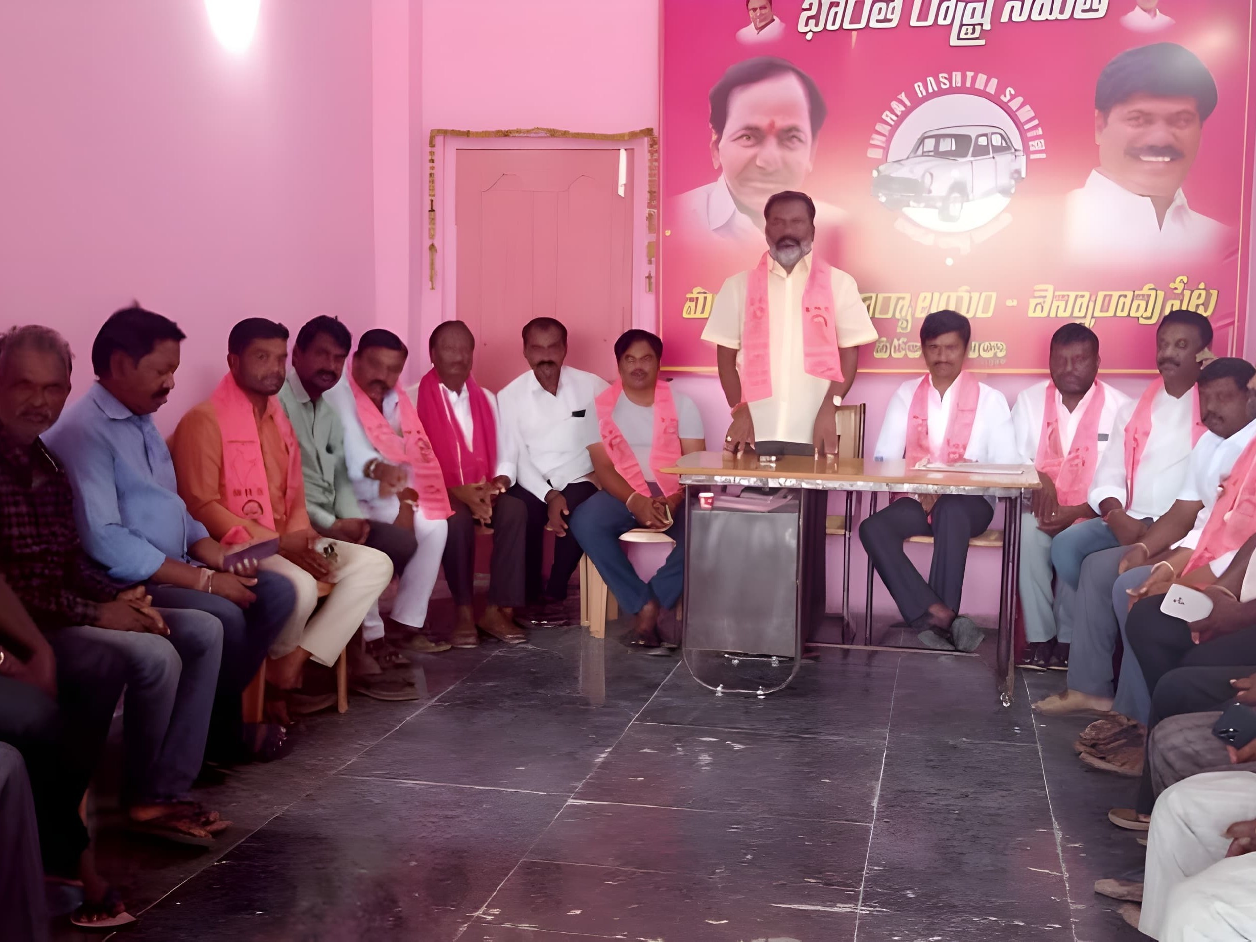 ‘42% రిజర్వేషన్లతోనే ఎన్నికలు నిర్వహించాలి’