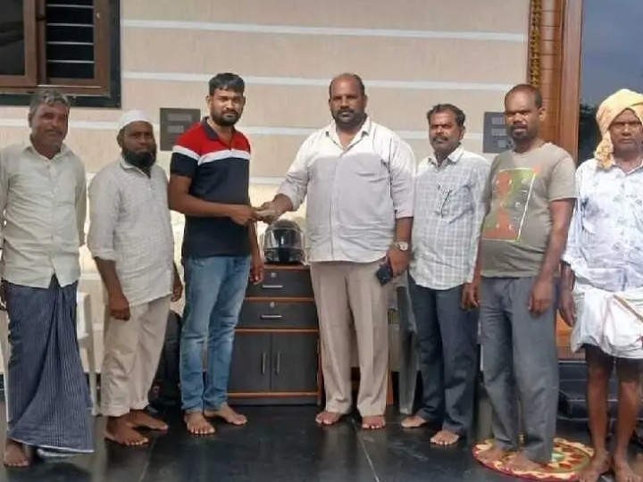 సీసీ కెమెరాల ఏర్పాటు కోసం 7 లక్షల విరాళం