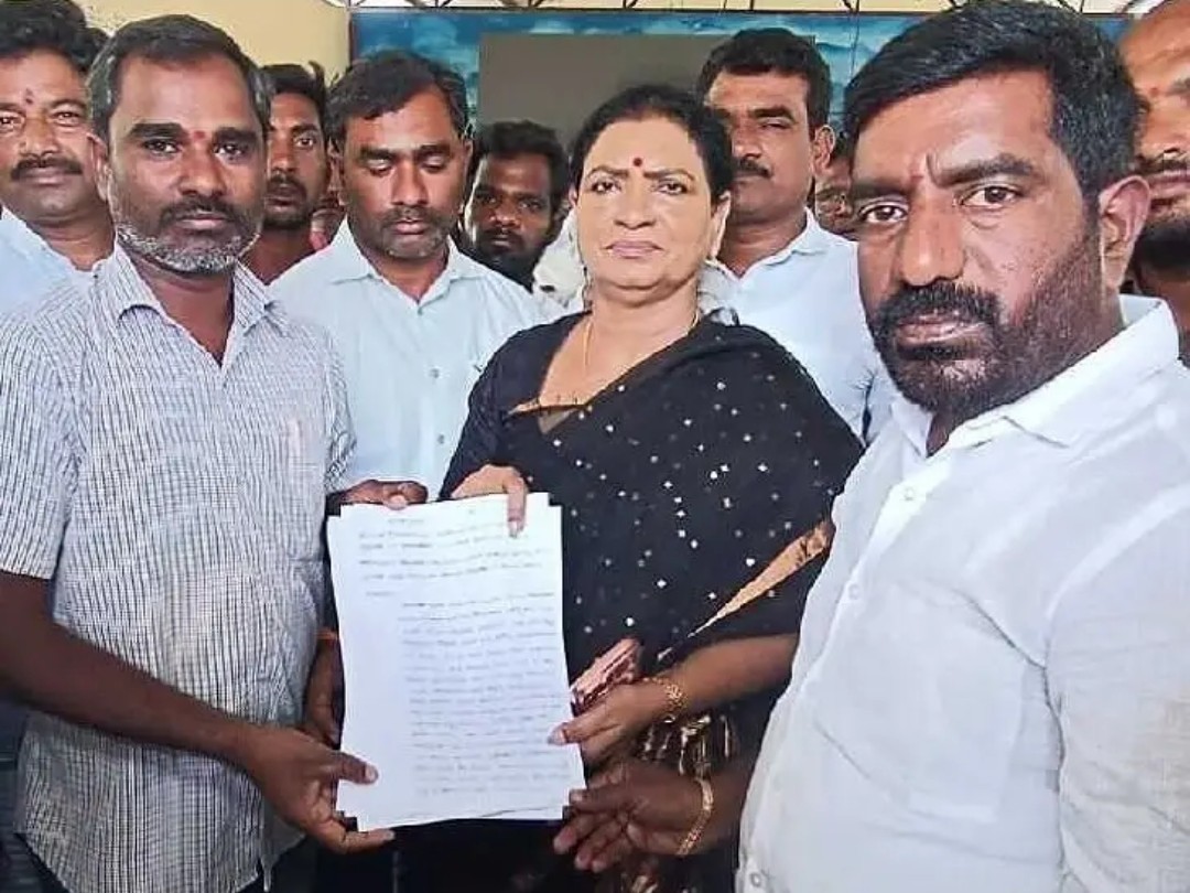 ఉద్యోగాల ఖాళీలు భర్తీ చేయాలని ఎంపీకి వినతి