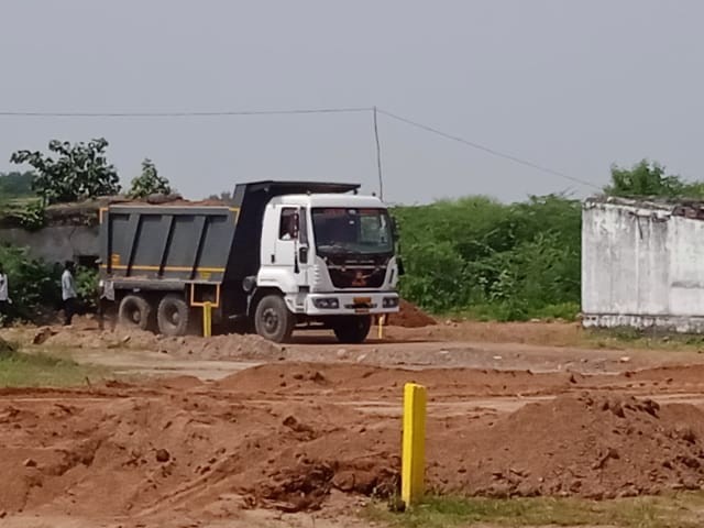 అక్రమంగా మోరం రవాణా..!