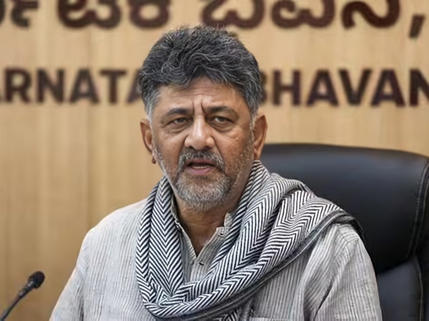మీడియాపై డిప్యూటీ సీఎం ఫైర్