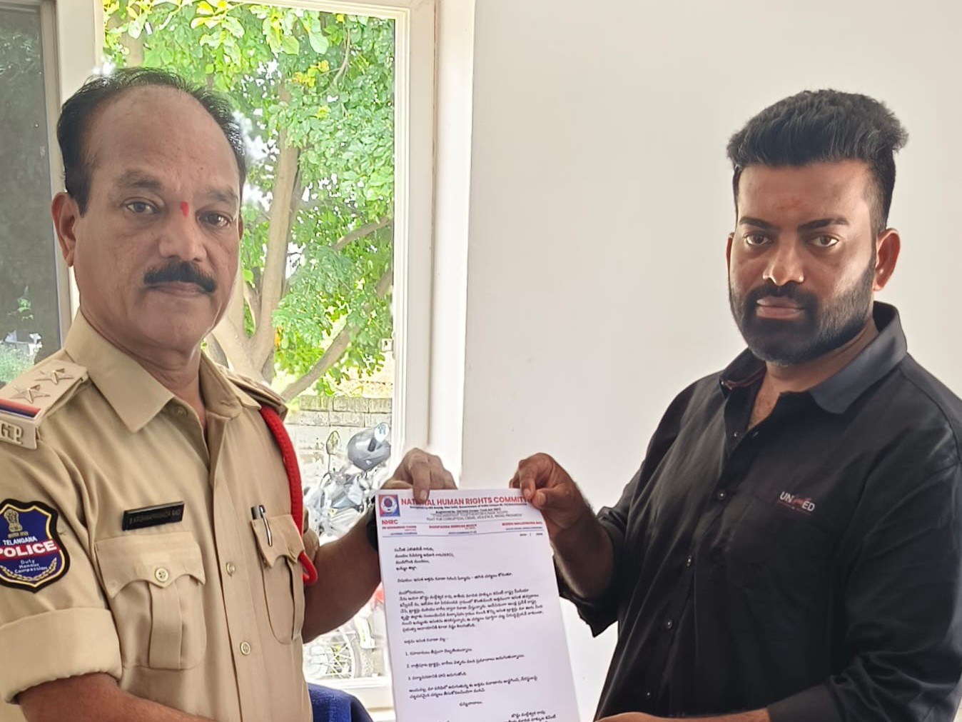 ‘అక్రమ ఇసుక రవాణా ట్రాక్టర్లపై చర్యలు తీసుకోండి’