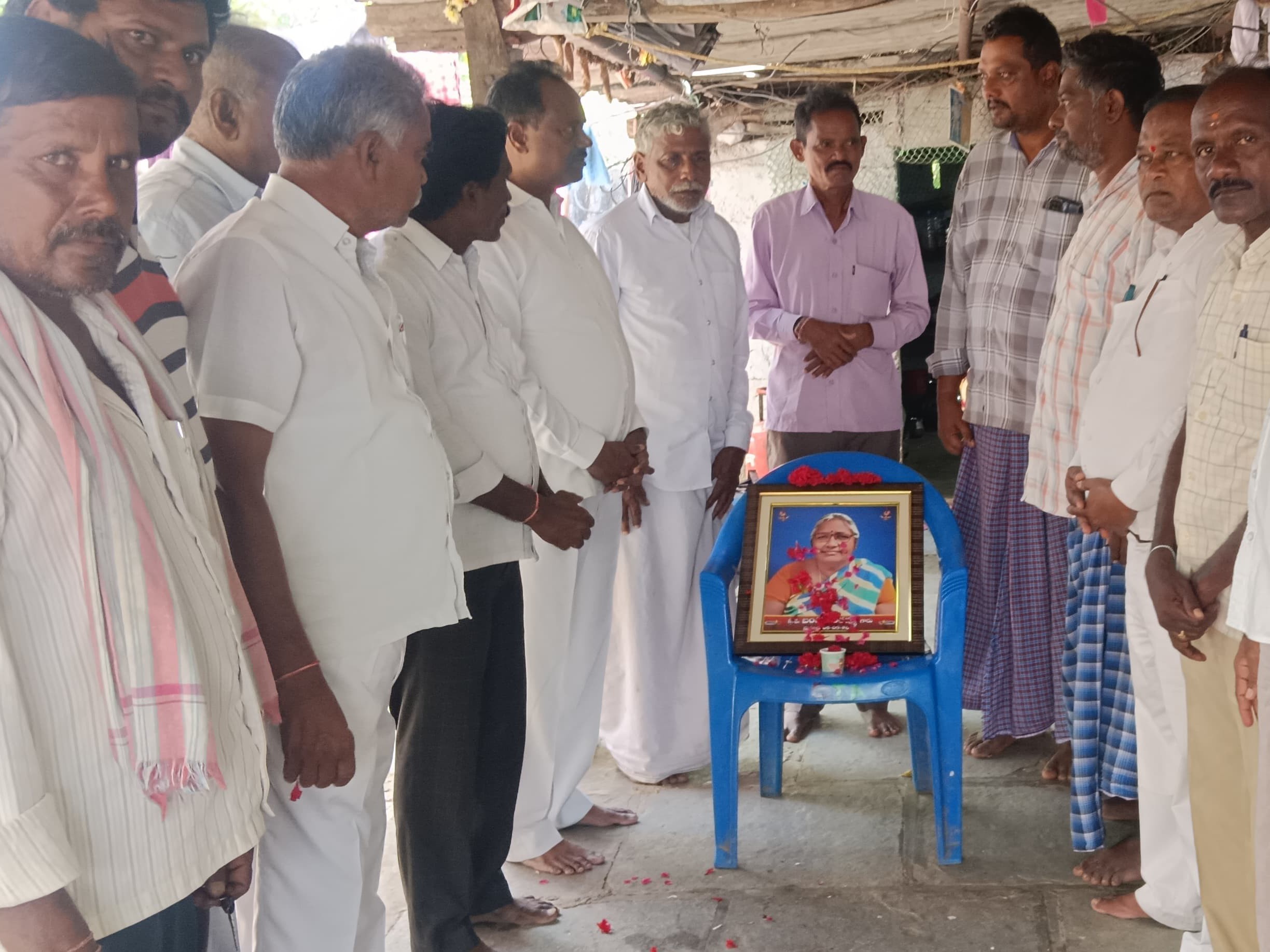 ప్రజలకు అండగా ప్రజా ప్రభుత్వం: MLA