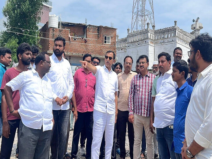 కడపలో లా కాలేజ్, షామీరియా బ్రిడ్జి పనులను పరిశీలించిన వాసు