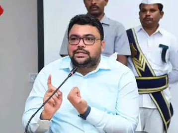 రైతుల ఆదాయం పెంచడమే ప్రభుత్వ లక్ష్యం: కలెక్టర్