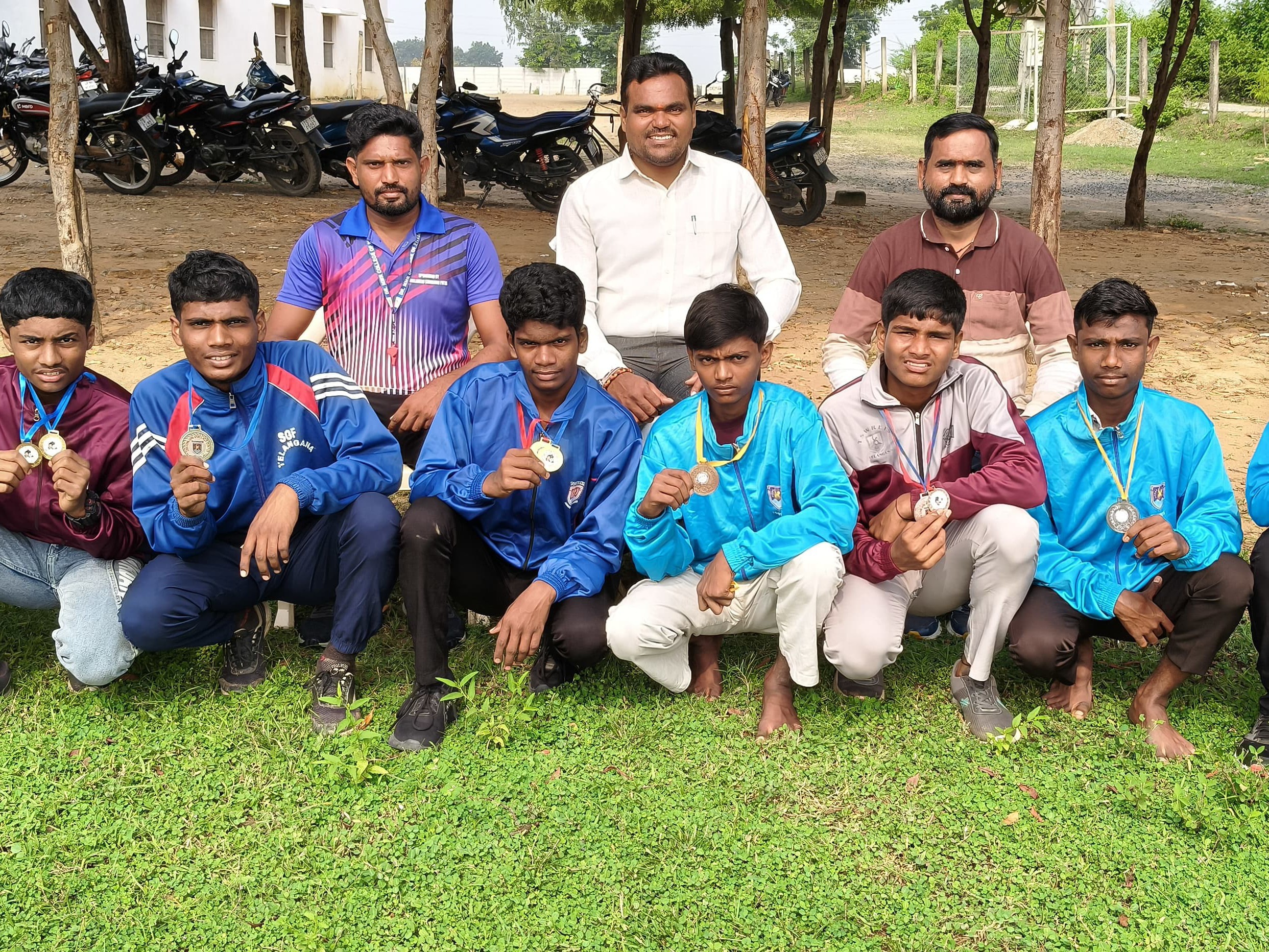 అథ్లెటిక్స్ పోటీలలో  గురుకులానికి 12 పథకాలు