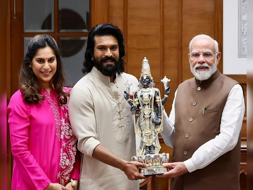 మోదీని కలిసిన రామ్ చరణ్ దంపతులు