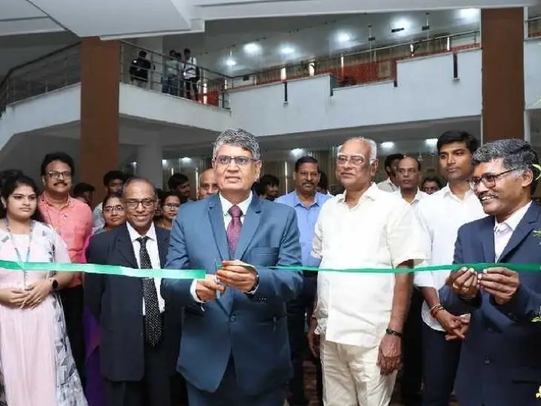 వడ్లమూడిలో 5జీ ల్యాబ్ ప్రారంభం