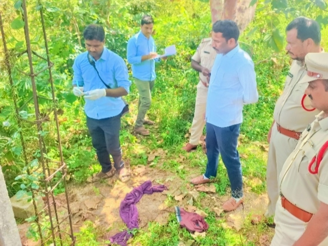 చికిత్స పొందుతూ.. మహిళ మృతి