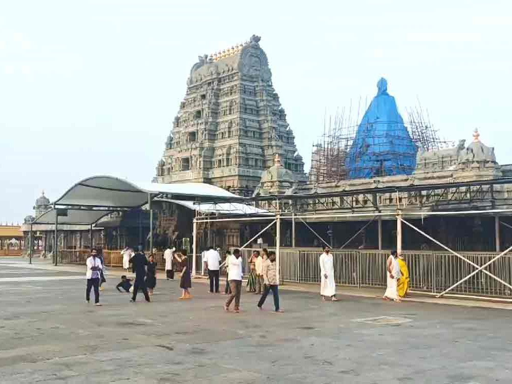 అగమ్య గోచరం.. ఔట్‌ సోర్సింగ్‌ ఉద్యోగం!