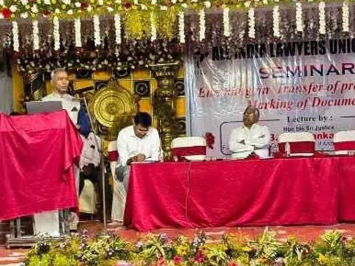 ‘న్యాయవాదులు నిత్య విద్యార్థులుగా ఉండాలి’