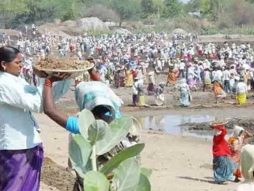 ఉపాధి పనుల్లో బోగస్ హాజరుకు చెక్