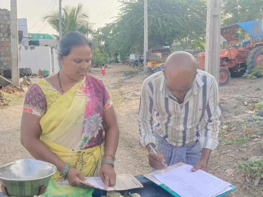 స్మశాన వాటిక కోసం సంతకాల సేకరణ