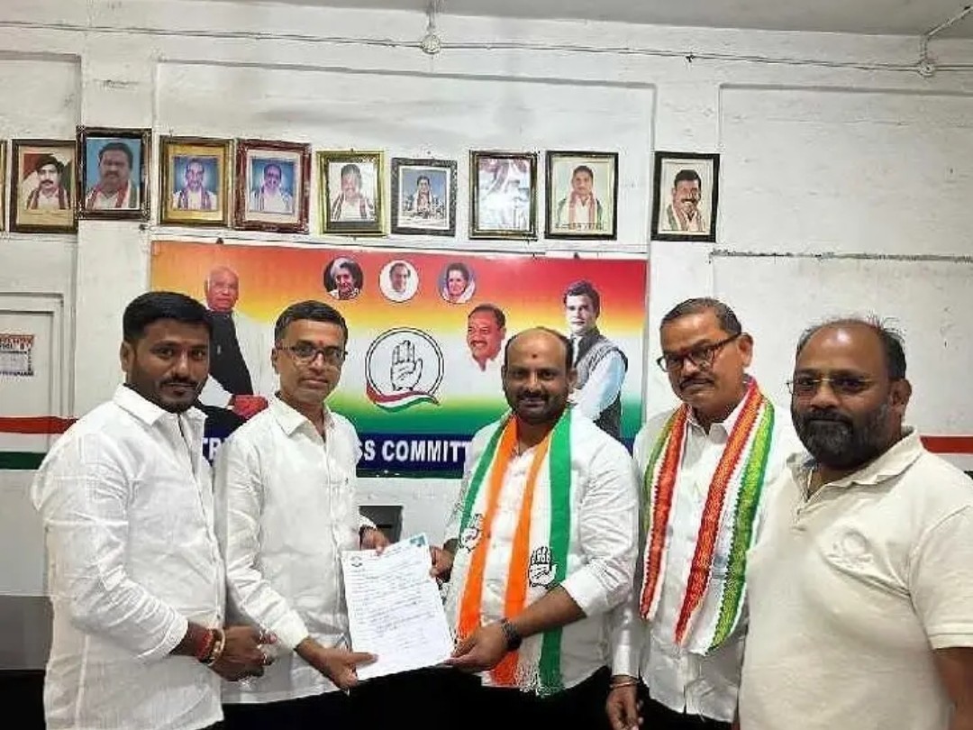 DCC పదవికి దరఖాస్తు చేసుకున్న అయ్యప్ప శ్రీనివాస్