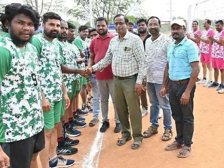 ‘క్రీడా స్ఫూర్తిని ప్రదర్శించి కోల్ ఇండియా స్థాయిలో పేరు నిలబెట్టాలి’