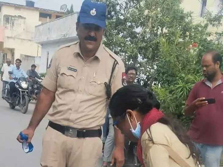 పురుగుల మందు తాగి యువతి ఆత్మహత్యాయత్నం