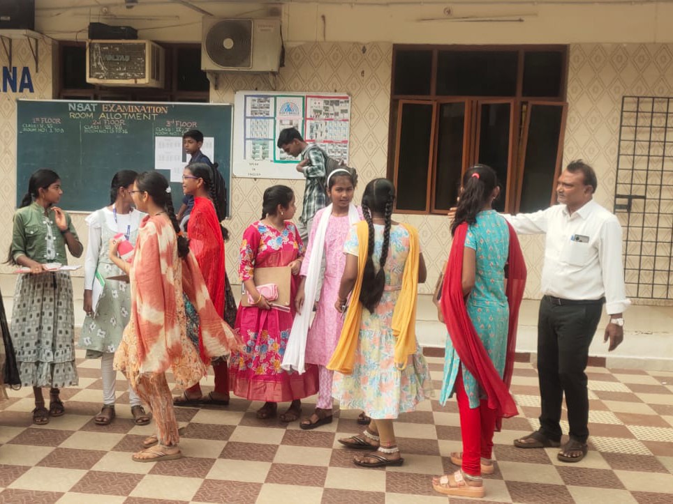 నిబంధనలను ఉల్లంఘిస్తే కఠిన చర్యలు ఎంఈవో