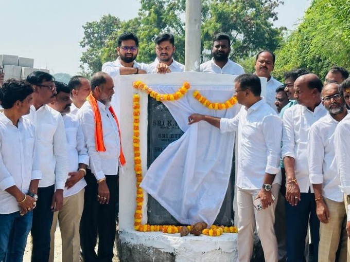 ప్రజాభివృద్దే లక్ష్యంగా అభివృద్ధి చేస్తున్నాం: ఎమ్మెల్యే