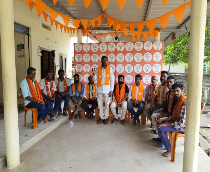 కుటుంబ పాలన ఆధీనంలో నడుస్తున్న కాంగ్రెస్ పార్టీ: BJP