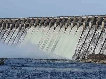 నాగార్జున సాగర్‌కు కొనసాగుతున్న వరద ప్రవాహం