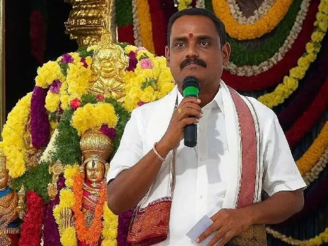 నవంబర్ 25న భగవద్గీత కంఠస్థ పోటీలు
