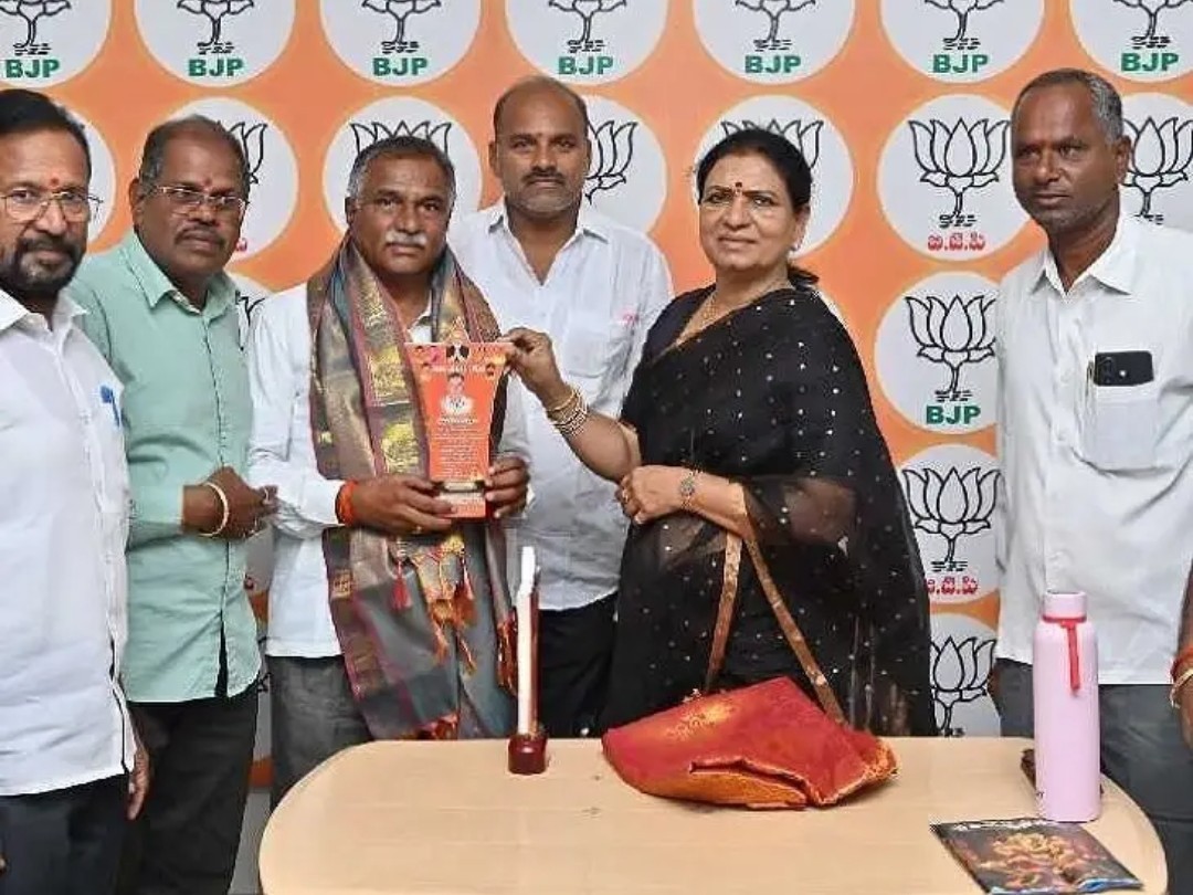 ఎంపీ క్యాంపు కార్యాలయంలో సేవా పక్వాడ
