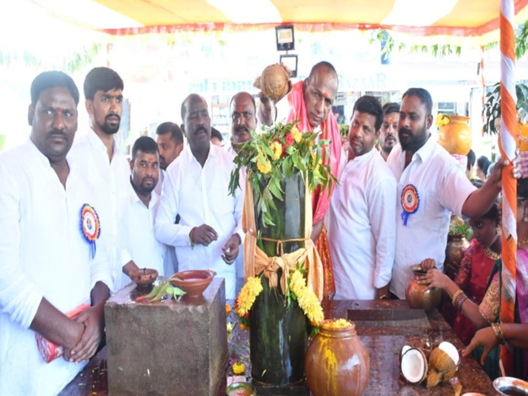‘ఉత్సవాలతో ప్రజలలో ఐక్యమత్యం నెలకొంటుంది’